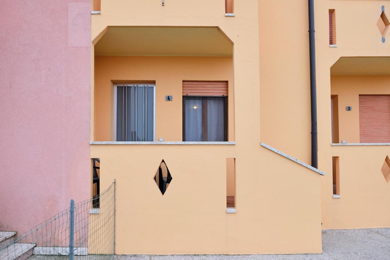 Peaceful Flat With Direct Beach Access Beahost Розоліна-Маре Екстер'єр фото